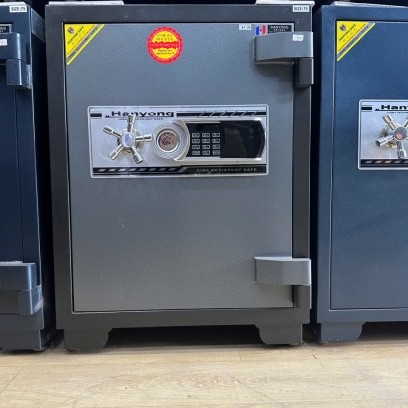 Két sắt tiệm vàng